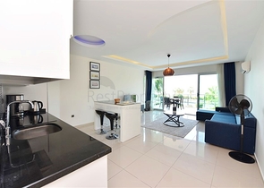 Geräumige Zweizimmerwohnung 50 m vom Meer entfernt