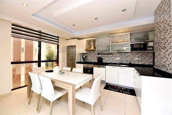 Geräumige und helle 3+1-Wohnung vom Eigentümer in Avsallar