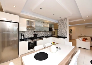 Geräumige und helle 3+1-Wohnung vom Eigentümer in Avsallar