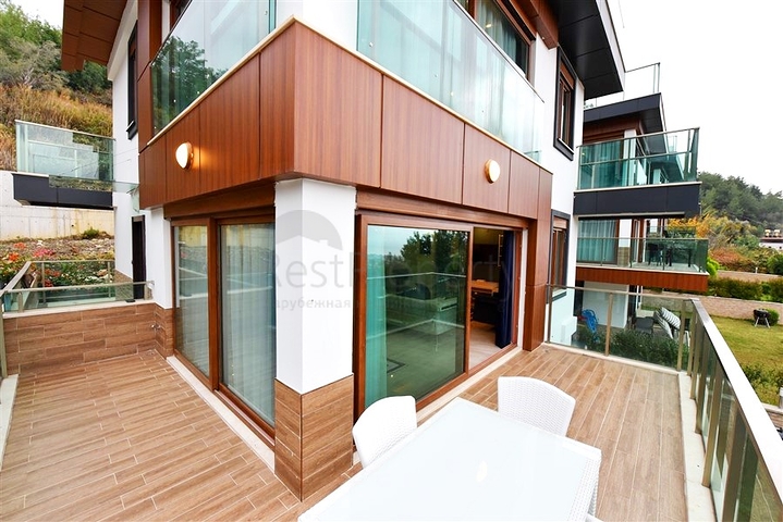 Luxusvilla mit 5+1 Grundriss in Alanya