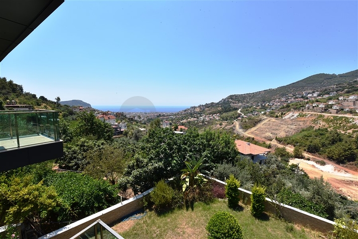 Luxusvilla mit 5+1 Grundriss in Alanya
