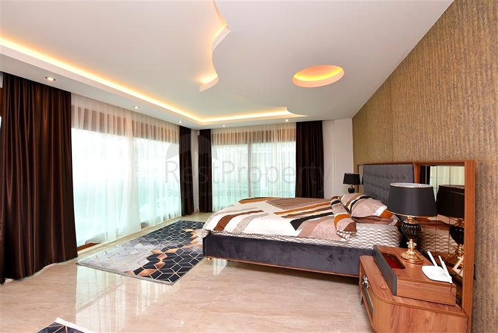 Luxusvilla mit 5+1 Grundriss in Alanya