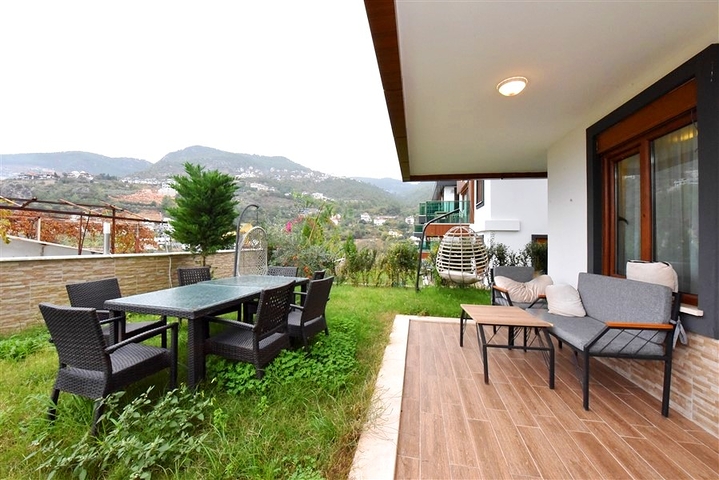 Luxusvilla mit 5+1 Grundriss in Alanya