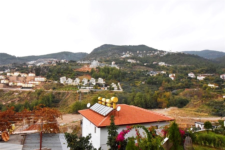 Luxusvilla mit 5+1 Grundriss in Alanya