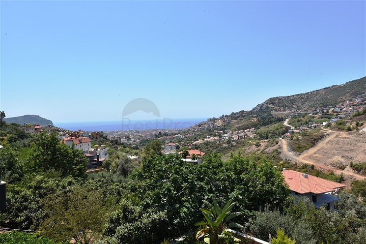 Luxusvilla mit 5+1 Grundriss in Alanya