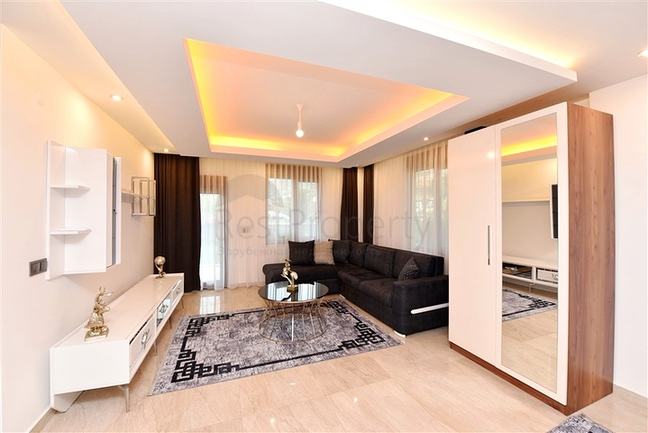 Luxusvilla mit 5+1 Grundriss in Alanya