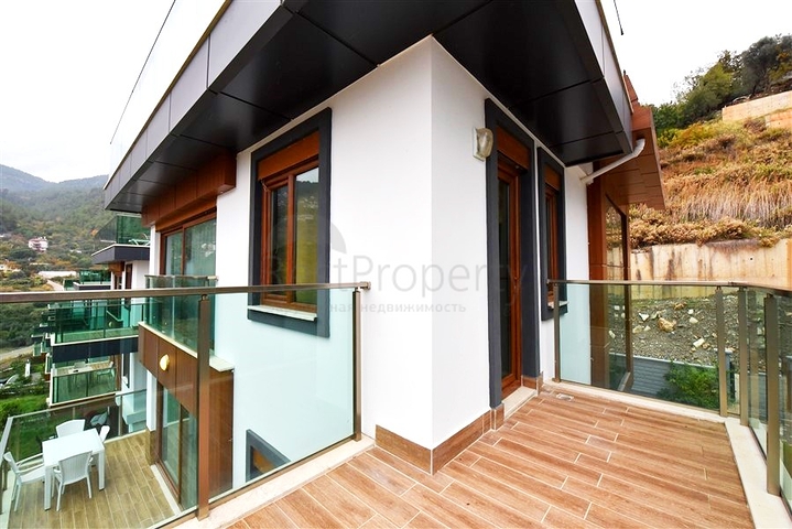 Luxusvilla mit 5+1 Grundriss in Alanya