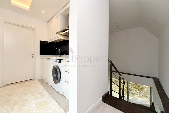 Luxusvilla mit 5+1 Grundriss in Alanya