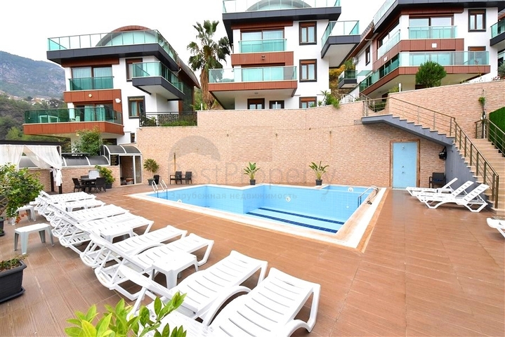 Luxusvilla mit 5+1 Grundriss in Alanya