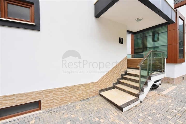 Luxusvilla mit 5+1 Grundriss in Alanya