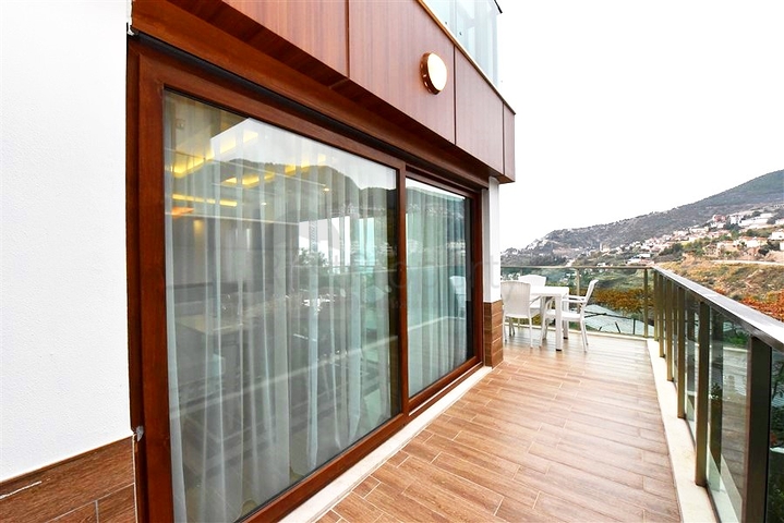 Luxusvilla mit 5+1 Grundriss in Alanya