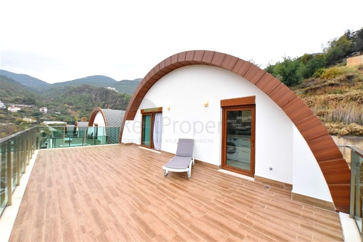 Luxusvilla mit 5+1 Grundriss in Alanya