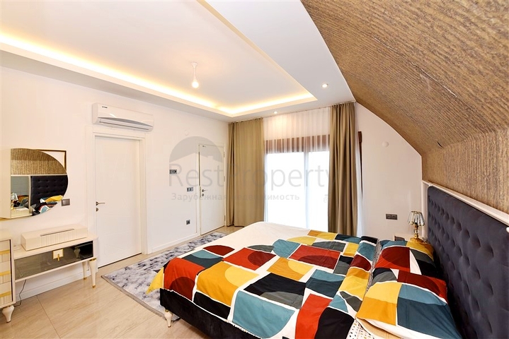 Luxusvilla mit 5+1 Grundriss in Alanya