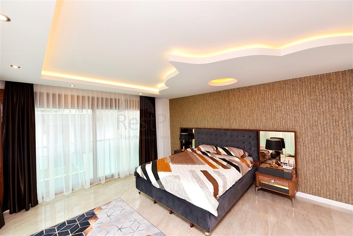 Luxusvilla mit 5+1 Grundriss in Alanya