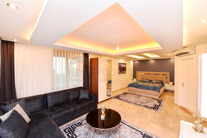 Luxusvilla mit 5+1 Grundriss in Alanya