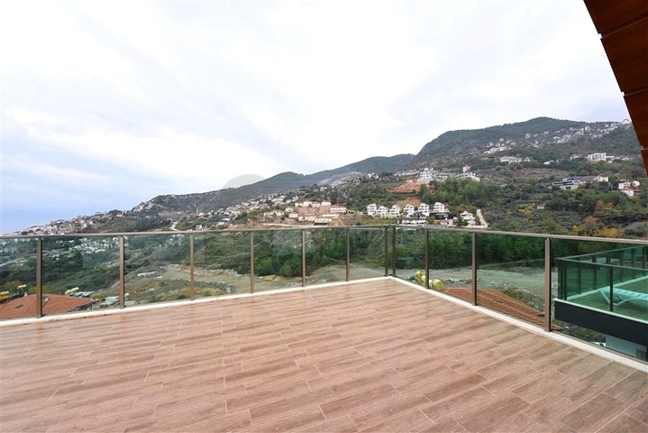 Luxusvilla mit 5+1 Grundriss in Alanya