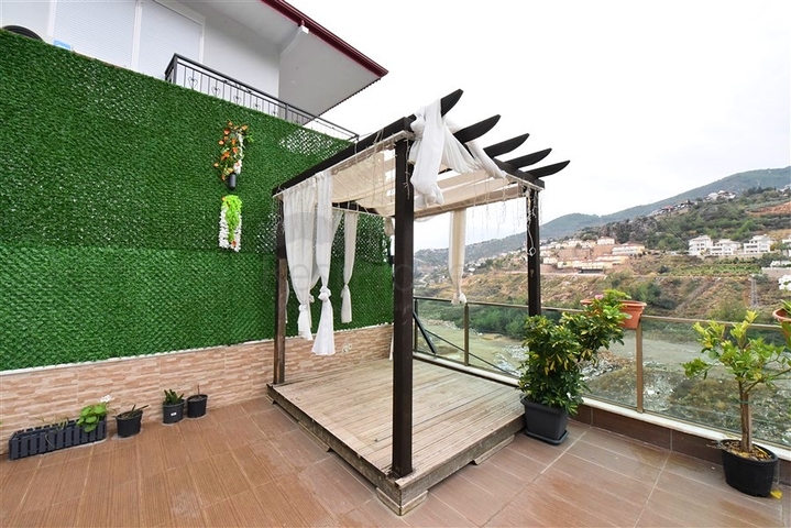 Luxusvilla mit 5+1 Grundriss in Alanya
