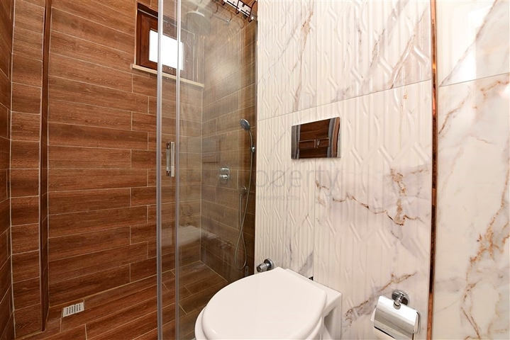 Luxusvilla mit 5+1 Grundriss in Alanya