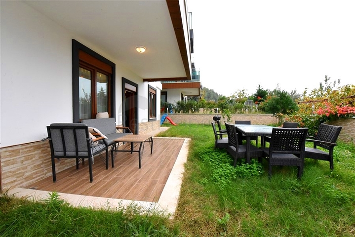 Luxusvilla mit 5+1 Grundriss in Alanya