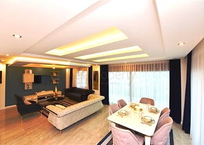 Luxusvilla mit 5+1 Grundriss in Alanya