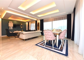 Luxusvilla mit 5+1 Grundriss in Alanya
