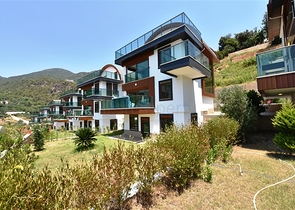 Luxusvilla mit 5+1 Grundriss in Alanya