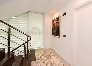 Luxusvilla mit 5+1 Grundriss in Alanya