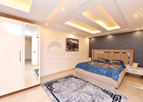 Luxusvilla mit 5+1 Grundriss in Alanya
