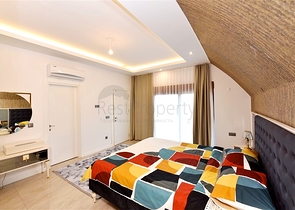 Luxusvilla mit 5+1 Grundriss in Alanya