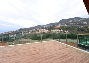 Luxusvilla mit 5+1 Grundriss in Alanya