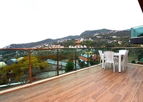 Luxusvilla mit 5+1 Grundriss in Alanya