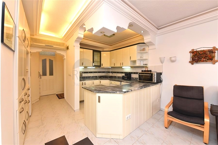 Wohnung 2+1 100 Meter vom Meer entfernt