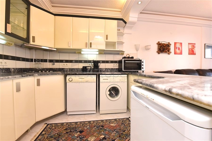 Wohnung 2+1 100 Meter vom Meer entfernt