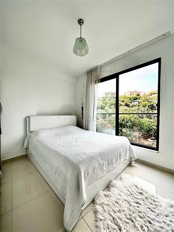 Geräumige Zweizimmerwohnung in einer Wohnanlage mit entwickelter Infrastruktur in Kestel