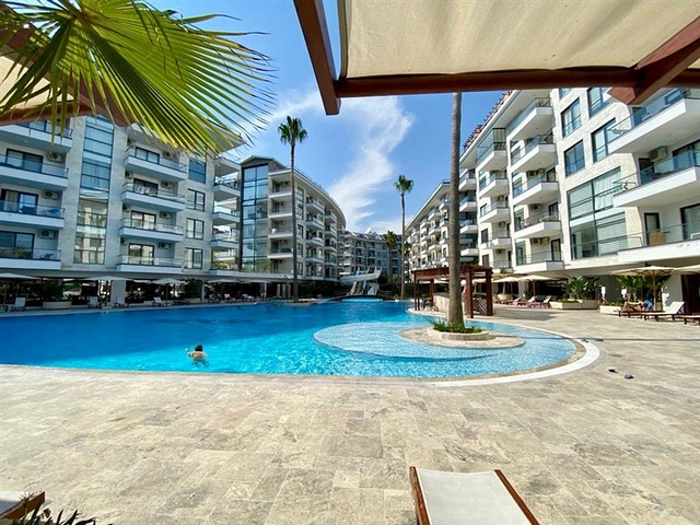 Geräumige Zweizimmerwohnung in einer Wohnanlage mit entwickelter Infrastruktur in Kestel