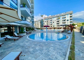 Geräumige Zweizimmerwohnung in einer Wohnanlage mit entwickelter Infrastruktur in Kestel