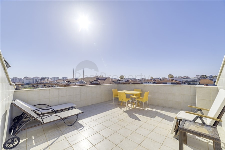 Geräumiges Penthouse vom Eigentümer mit 3+1 Grundriss in Oba/Alanya