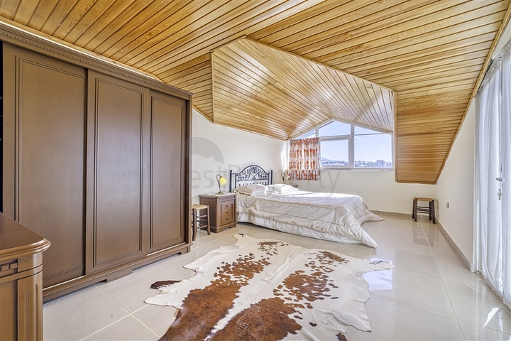 Geräumiges Penthouse vom Eigentümer mit 3+1 Grundriss in Oba/Alanya