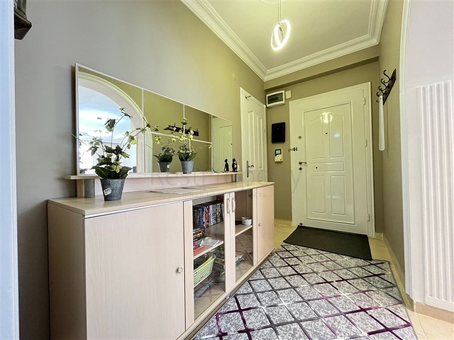 Möblierte Wohnung mit zwei Schlafzimmern im Stadtteil Oba