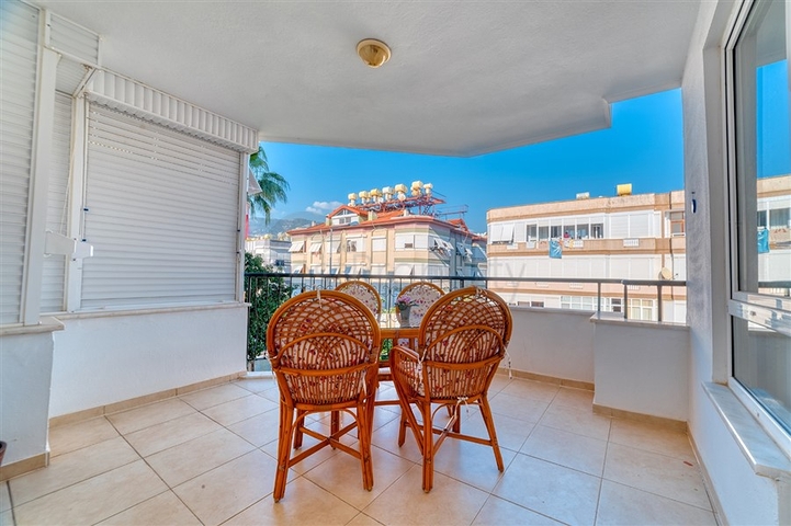 Möblierte Wohnung mit zwei Schlafzimmern im Stadtteil Oba