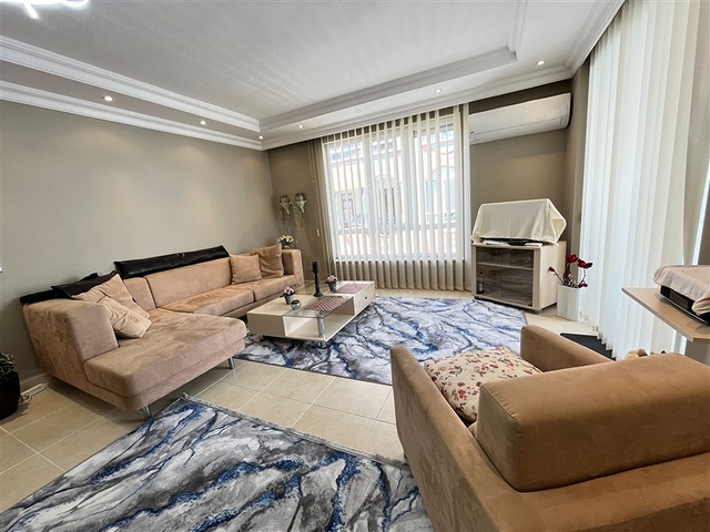 Möblierte Wohnung mit zwei Schlafzimmern im Stadtteil Oba