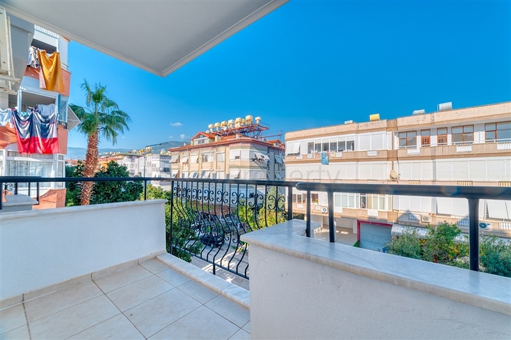 Möblierte Wohnung mit zwei Schlafzimmern im Stadtteil Oba