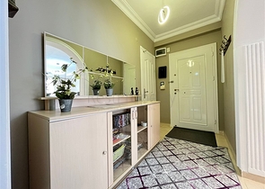 Möblierte Wohnung mit zwei Schlafzimmern im Stadtteil Oba