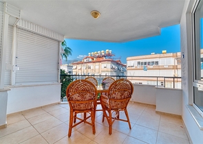 Möblierte Wohnung mit zwei Schlafzimmern im Stadtteil Oba