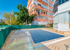 Möblierte Wohnung mit zwei Schlafzimmern im Stadtteil Oba