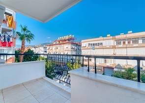 Möblierte Wohnung mit zwei Schlafzimmern im Stadtteil Oba