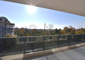 Wohnungen in einem neuen Komplex im Bezirk Oba