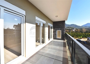 Wohnungen in einem neuen Komplex im Bezirk Oba