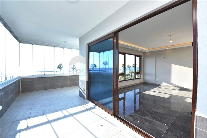 3+1 Penthouse mit Blick auf das Mittelmeer in Mahmutlar