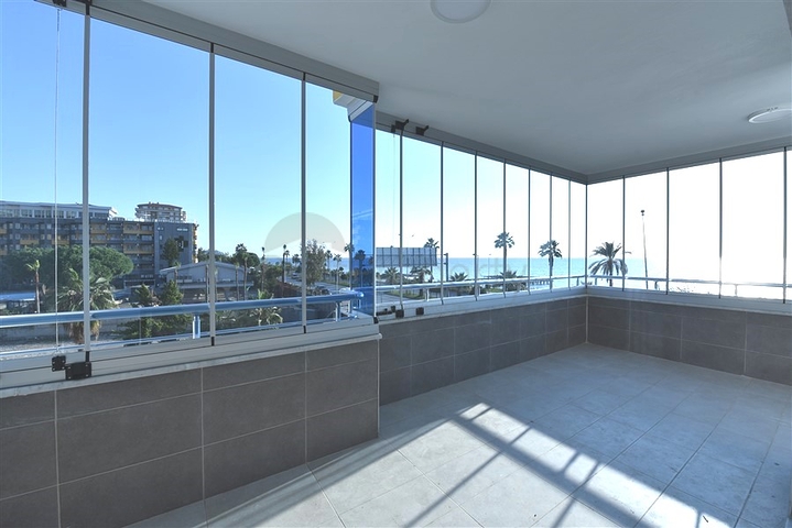 3+1 Penthouse mit Blick auf das Mittelmeer in Mahmutlar